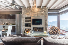 Deluxe Villa by White Hills Outdoor Hot Tub